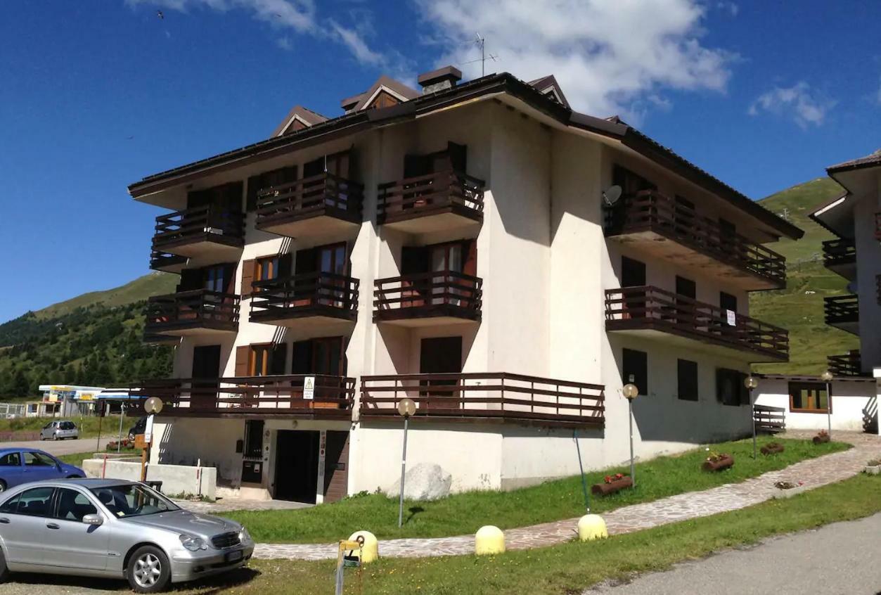Monolocale A Passo Tonale Apartman Passo del Tonale Kültér fotó